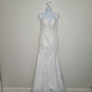Loyeloy white lace trumpet mermaid zip back train wedding dress size 10 NWT